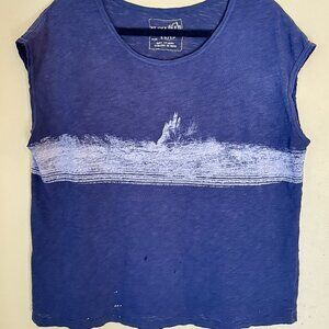 FREE PEOPLE “We The Free” Relaxed Abstract Graphic Tee (XS) Indigo
